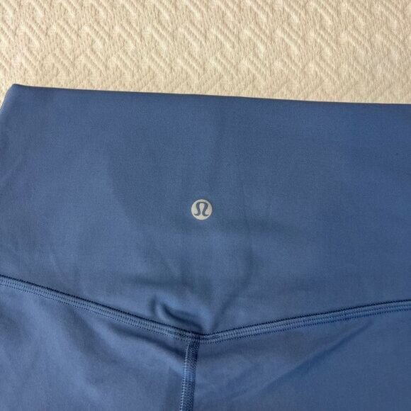 NWT Lululemon Align Short HR 4" Size 4 Pastel Blue Bike Yoga shorts Athleisure - Picture 7 of 7